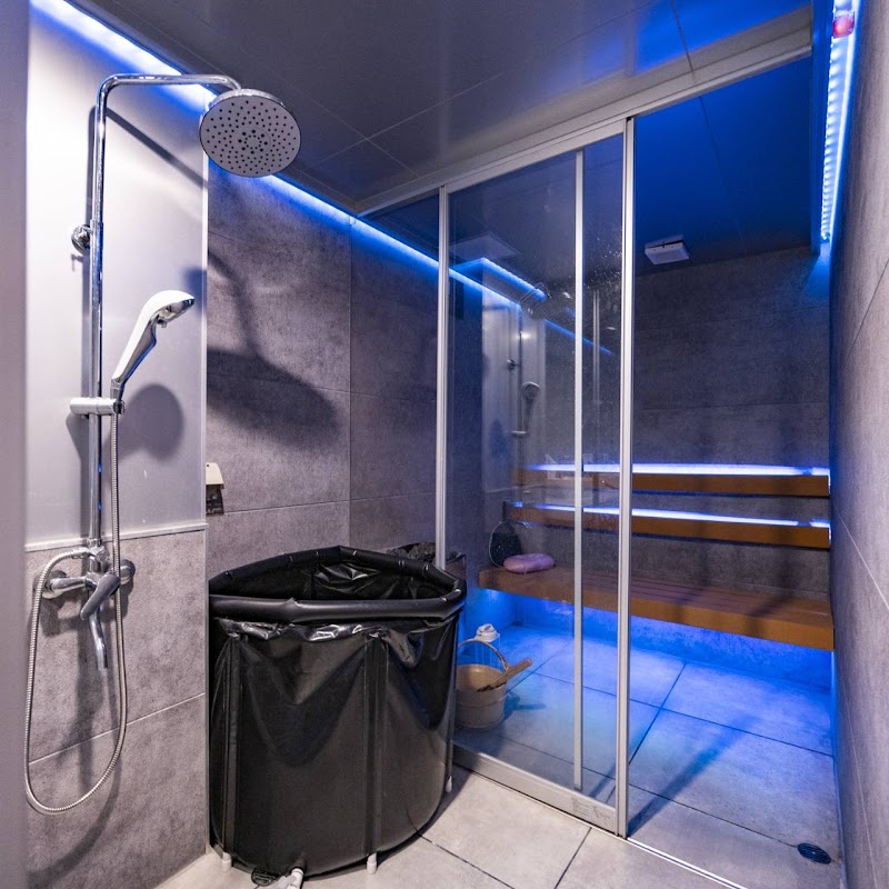 1minutes CHAMPIONS LOUNGE GYM/ワンミニッツジム 大阪 3