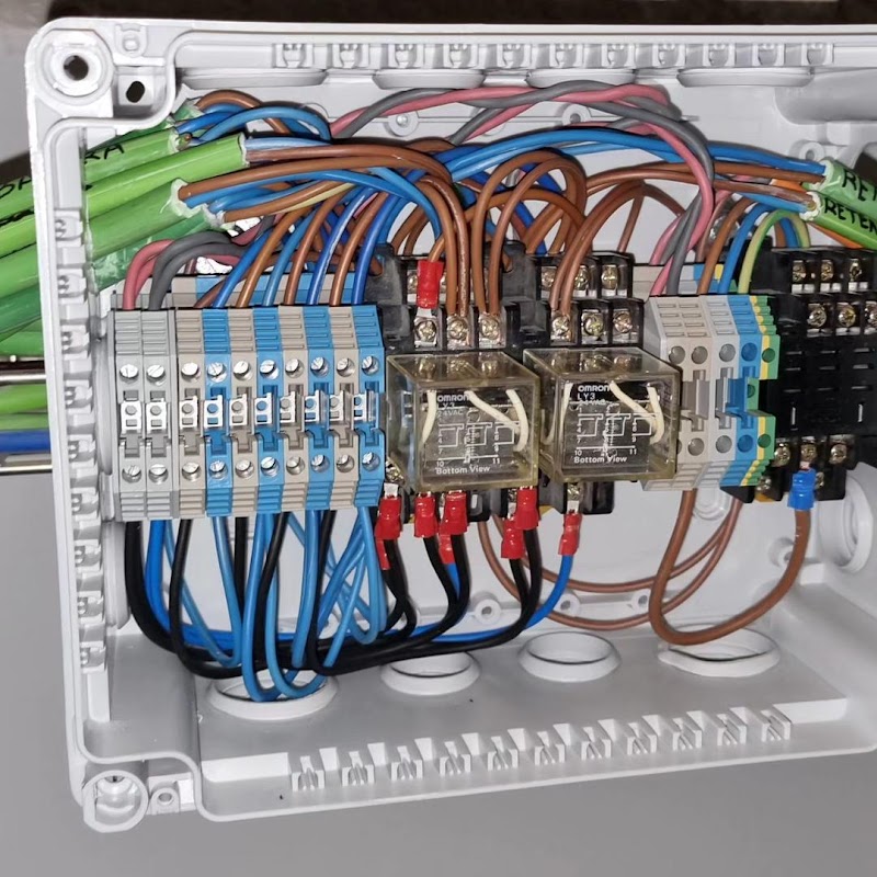 Electricista Santiago | Urgencias e instalaciones photo 2