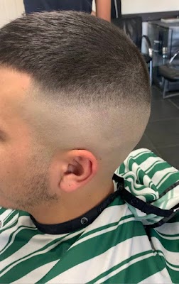 Sam Men Hairdresser photo 3