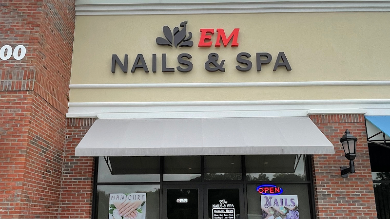 Em Nails & Spa