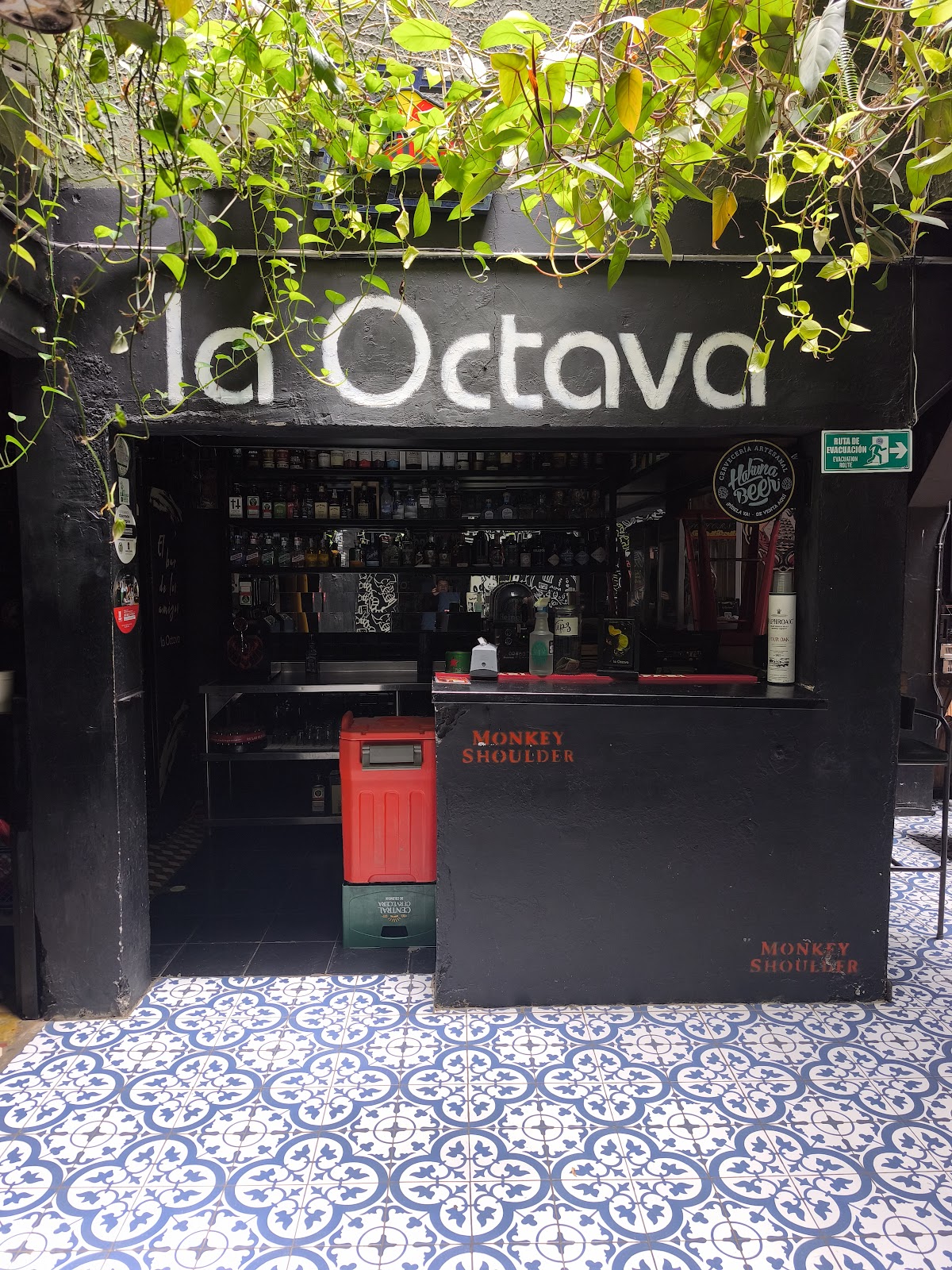 La Octava Bar