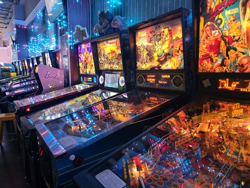 Side Quest Arcade — interior