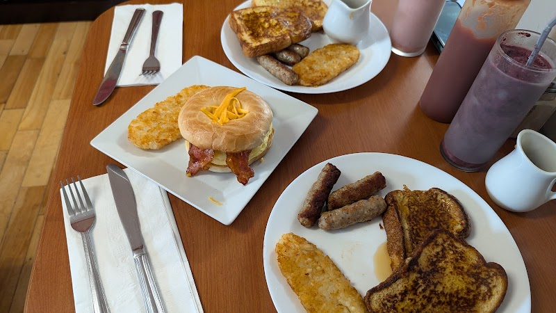 Louann's Café photo 2