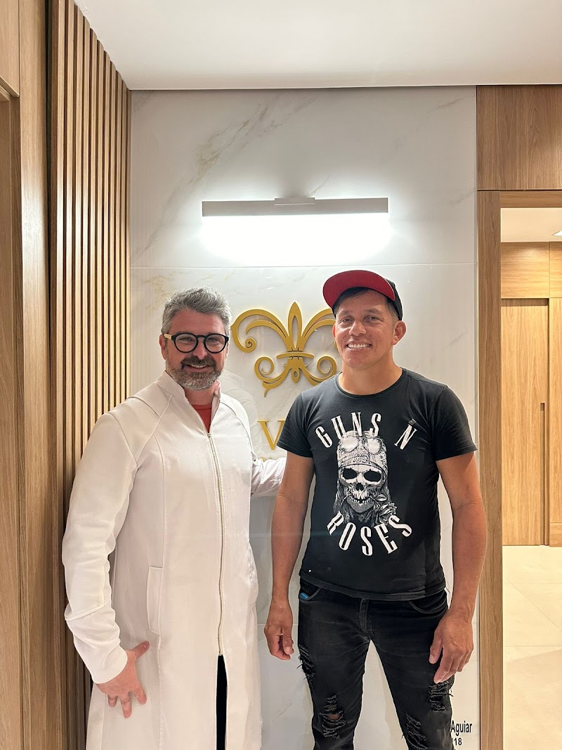 Dr. Diego Aguiar - Vivera Orofacial Avançada - Estética Bioregenerativa - foto 4