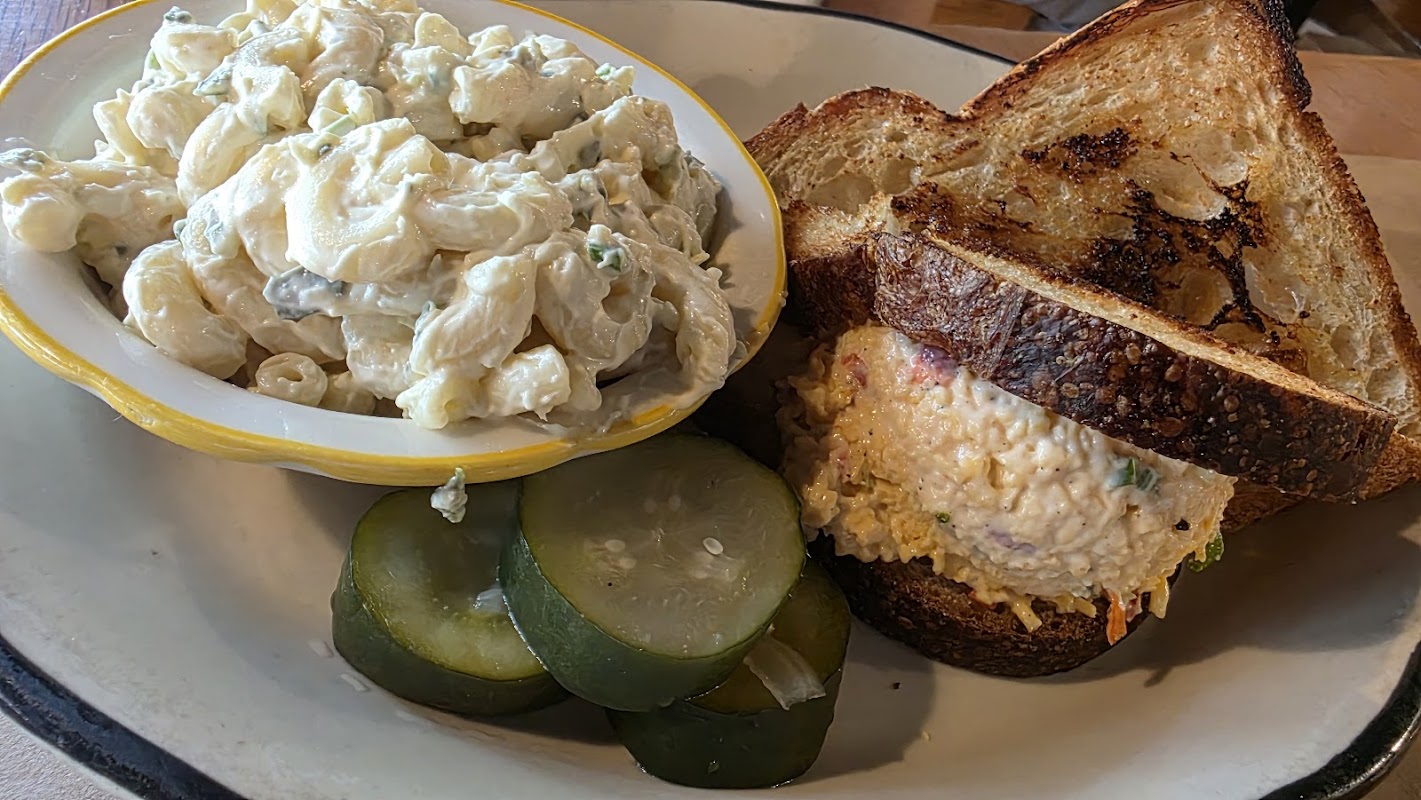 The Glass Onion photo 5