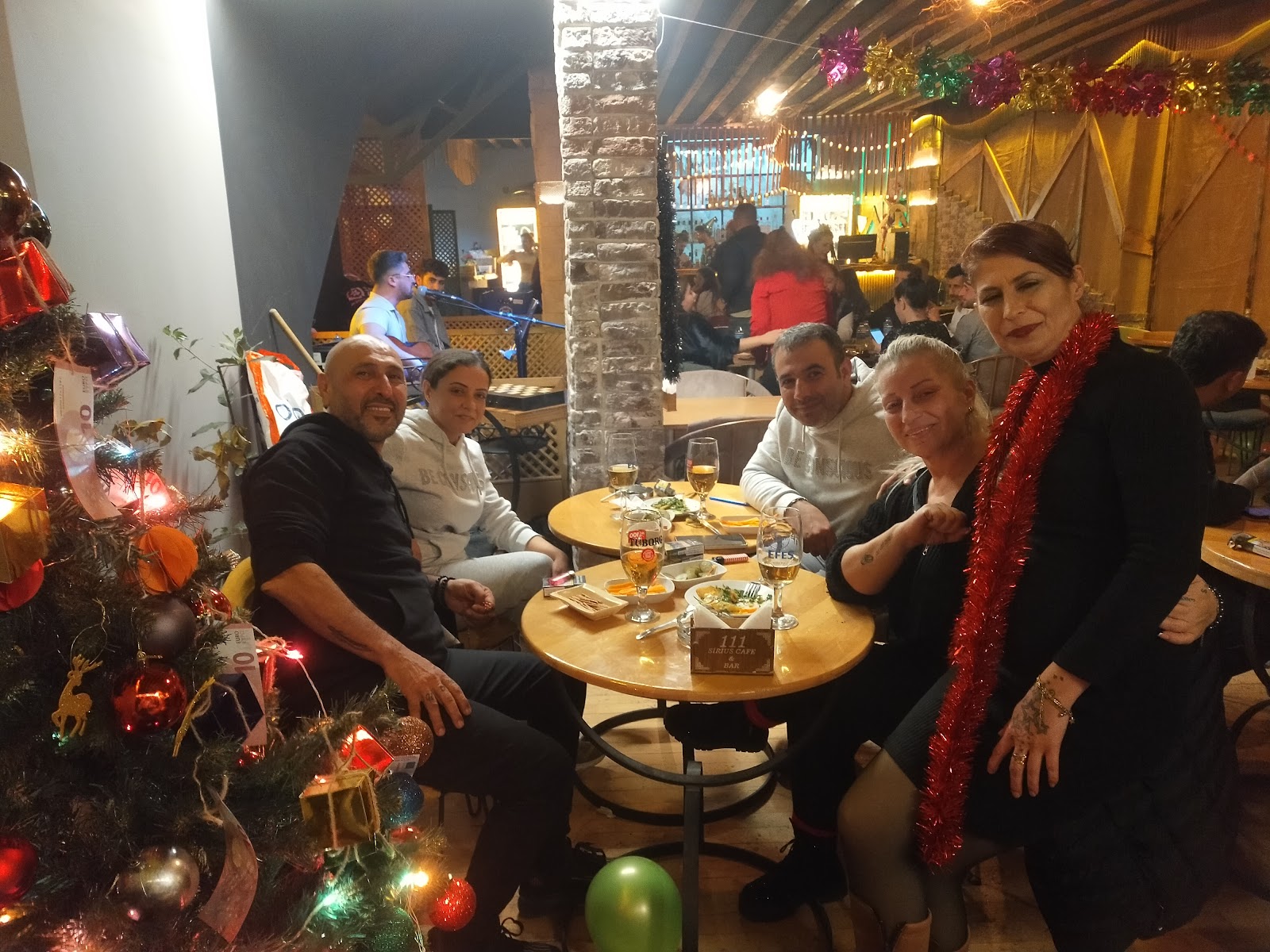 Sirius Cafe & Bar mekanı