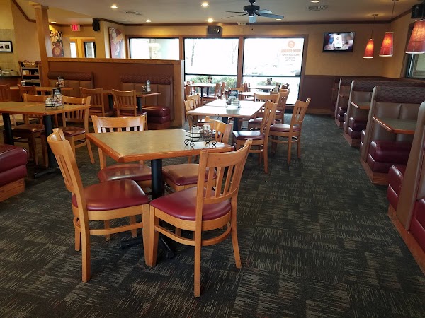 PIZZA HUT #036951 exterior