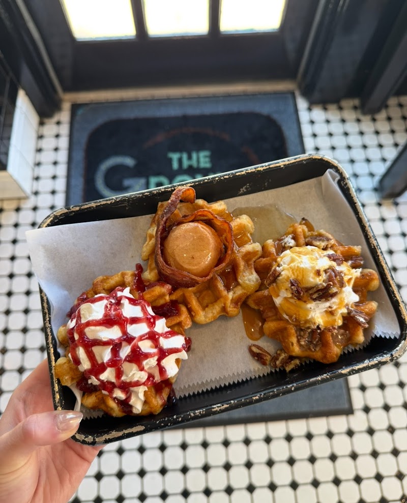 The Ground-A-Bout Marquette photo 2