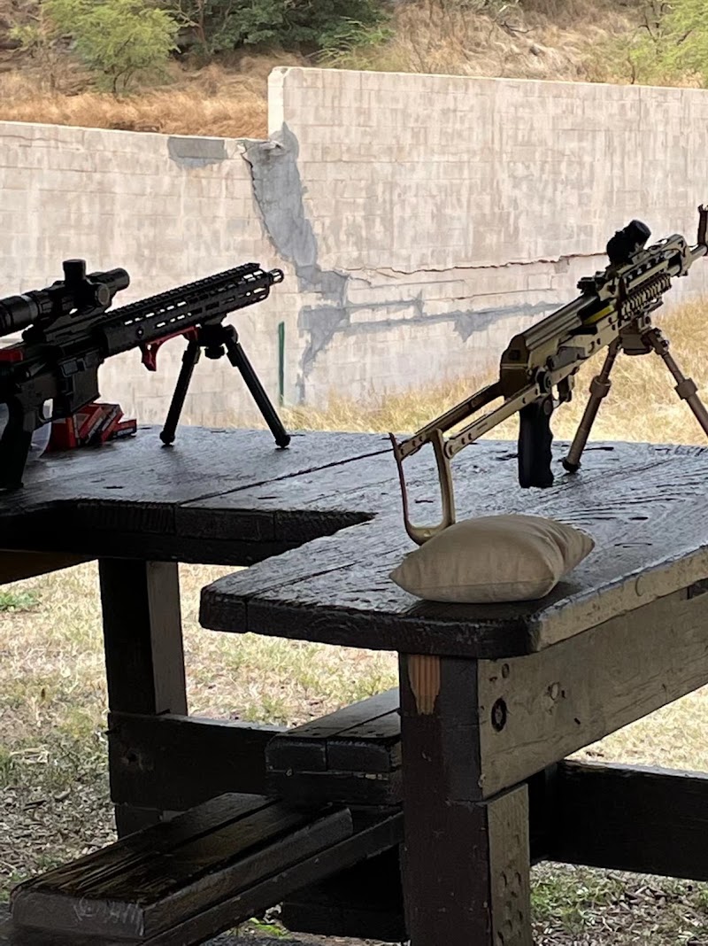 Kit N Gun photo