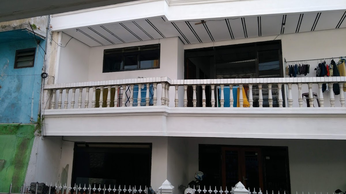 Kos Panjaitan 17