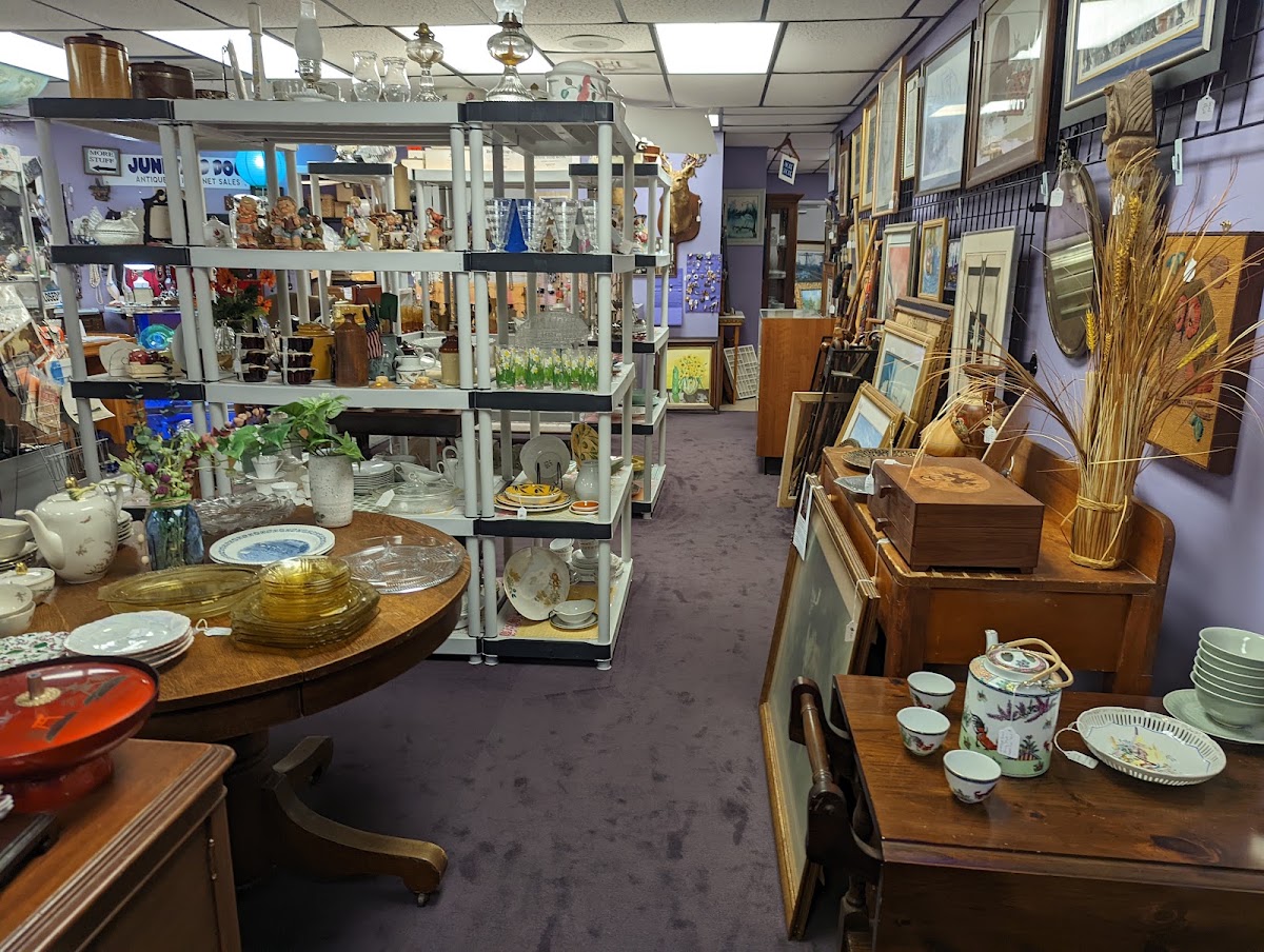 Junkyard Dog antiques & internet sales