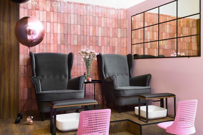 Nails and Co - Salon Manicure i Pedicure