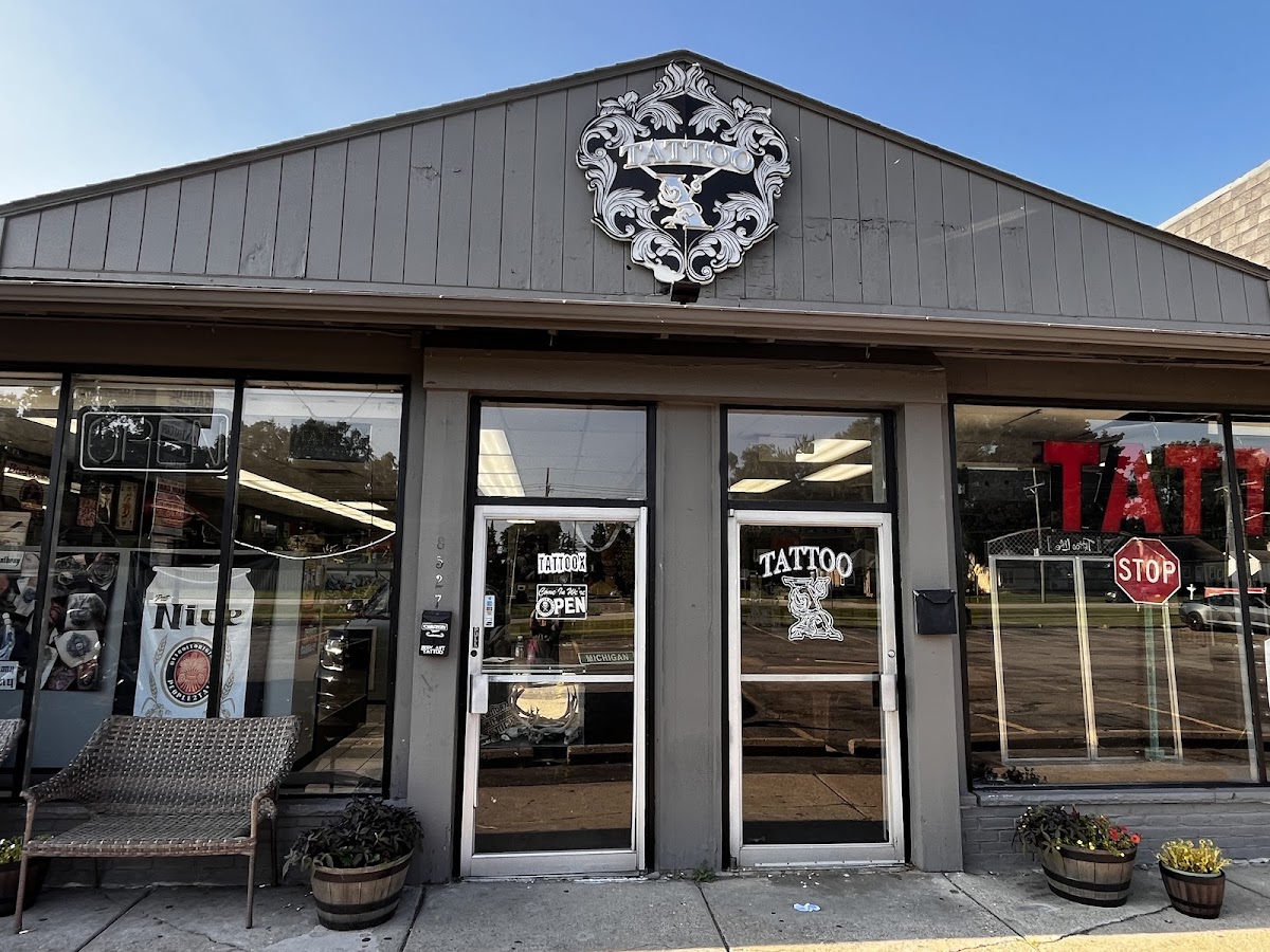 Tattoo X tattoo parlor in Warren, MI