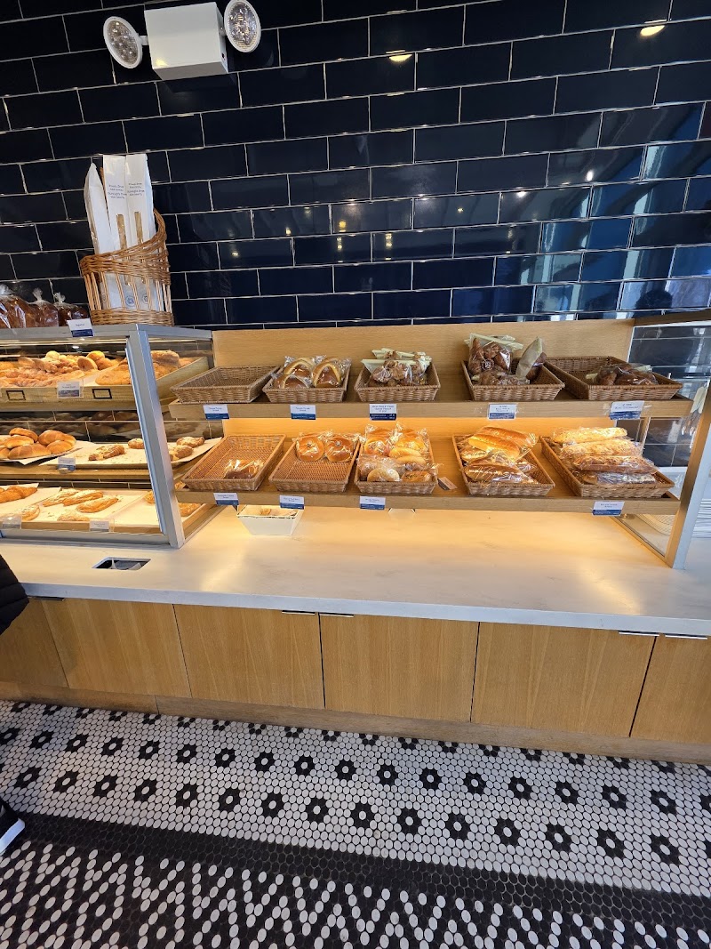 Paris Baguette photo 2