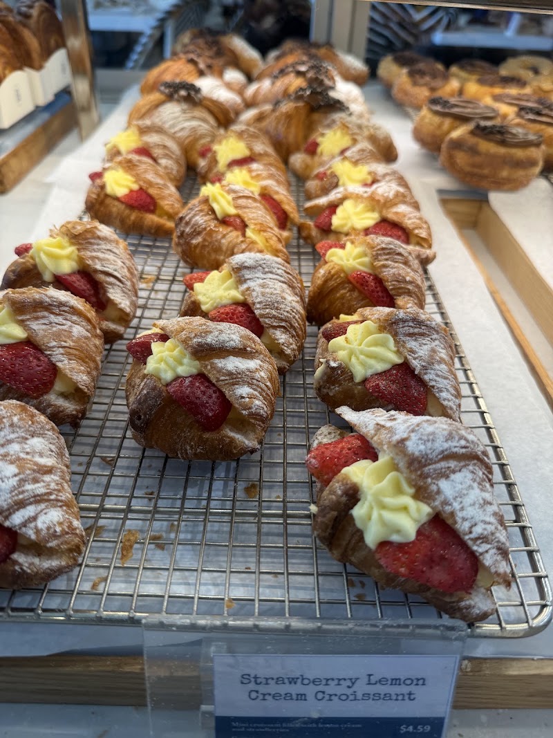 Paris Baguette photo 2