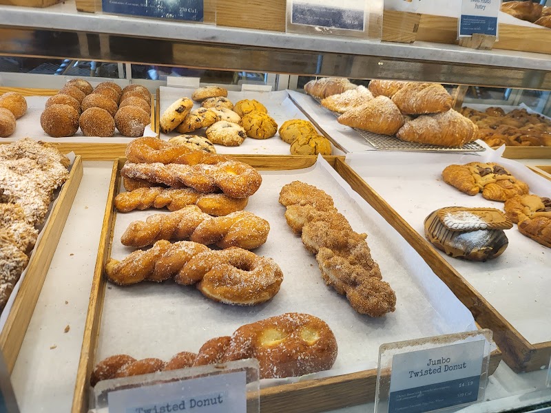 Paris Baguette photo 2