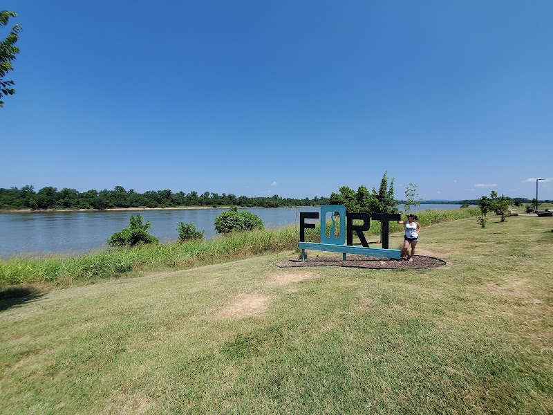 Harry E. Kelley River Park photo 4