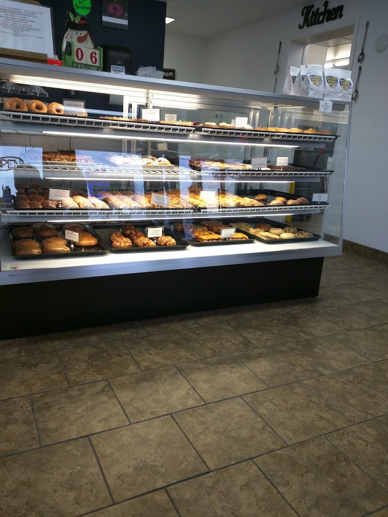 Daylight Donuts photo 1