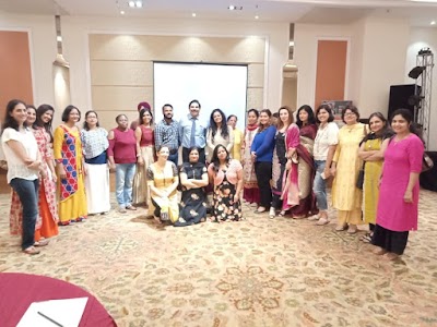 Gynaecologist in Ambala : Dr Arun Kalpdev ( Advanced GYNAEC Laparoscopic Surgery ) - Image 2