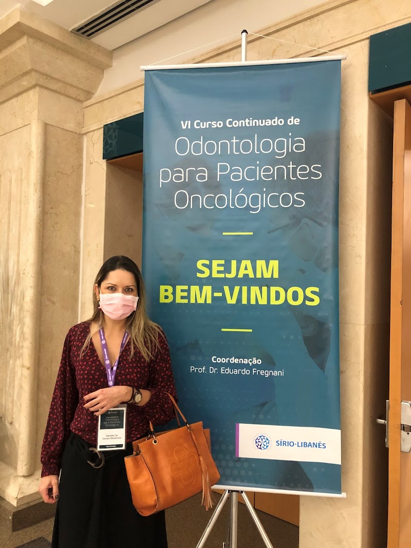 Dra. Danielle Modanese - Periodontia Especializada - foto 5