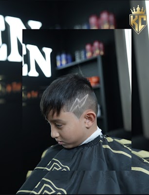 Kingsmen crew barbershop photo 3