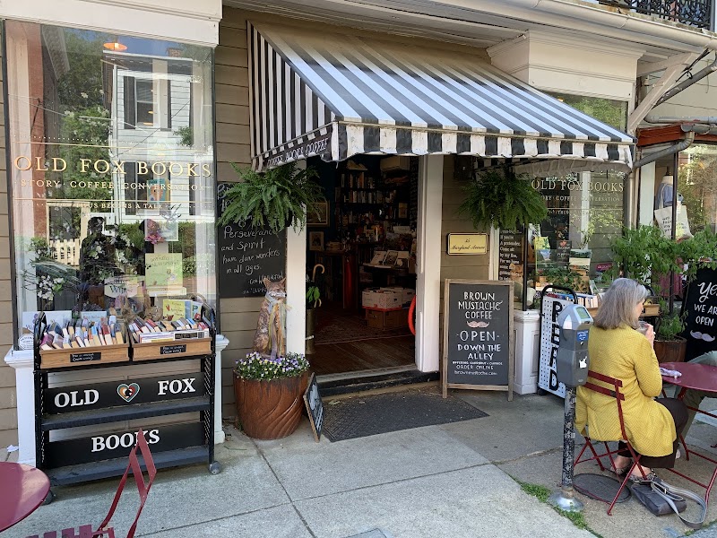 Old Fox Books & Coffeehouse photo 1