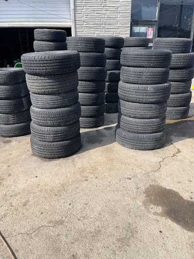 JR Tire Shop