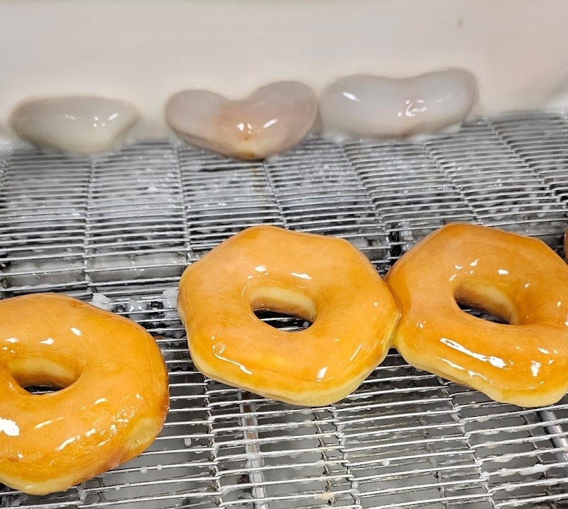 Amazin Glazin Donuts photo 4