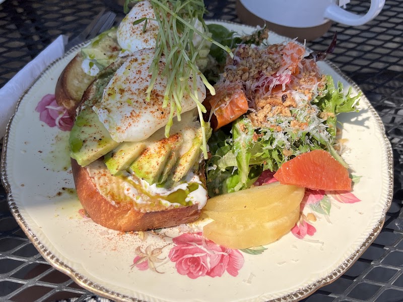 Eggie Cafe photo 4