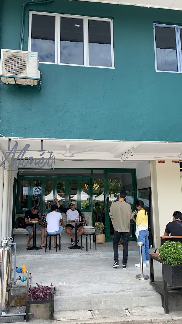 Monét Melawati - Photo 1