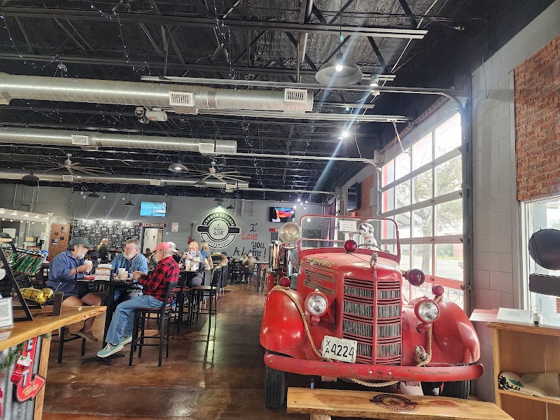 Common Grounds Coffeehouse photo 4