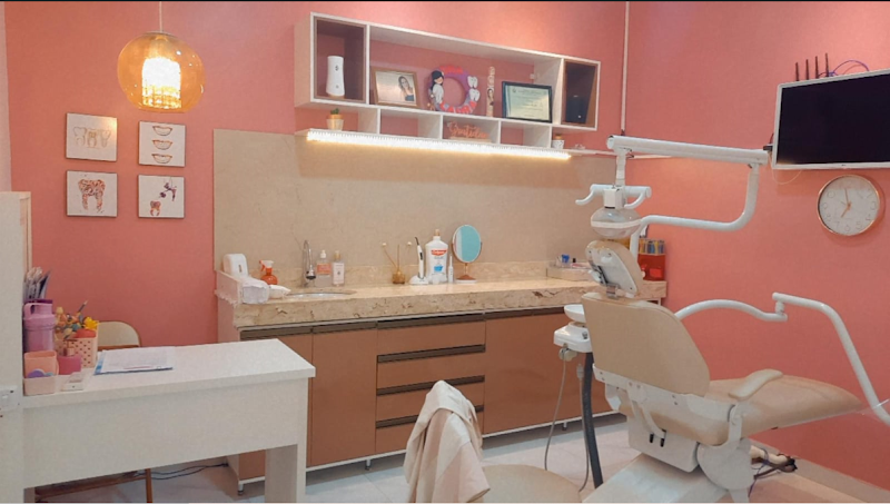 Dra Laura Maia - foto 2