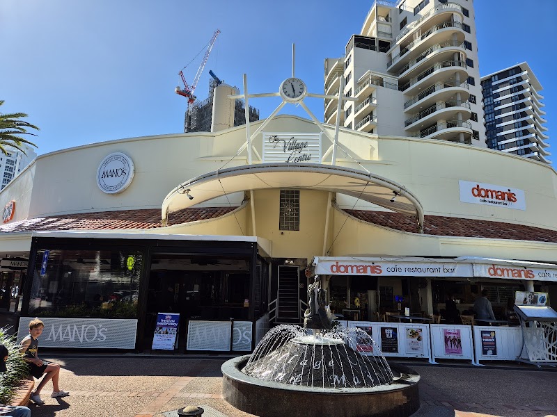 Domanis Cafe Restaurant Bar