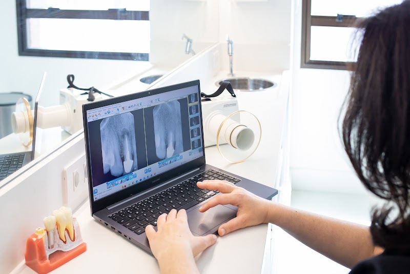 Dra. Maria Vitória Avolio - Dentista Jardim Paulista I Endodontia especializada - foto 4