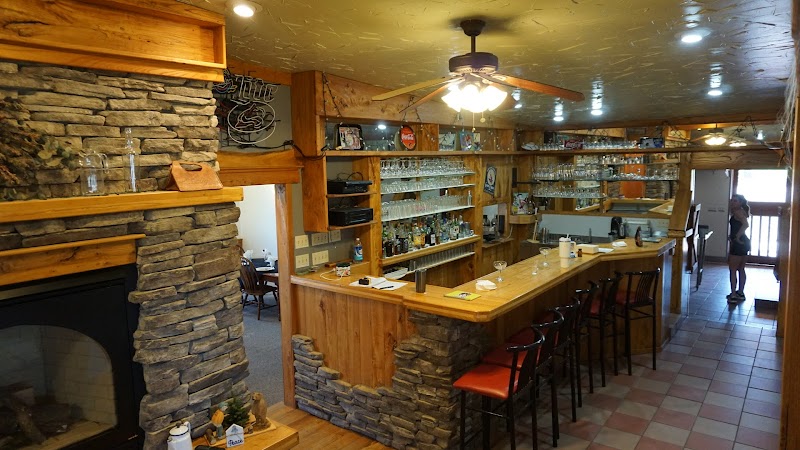 Bow & Barrel Lodge - Photo 4