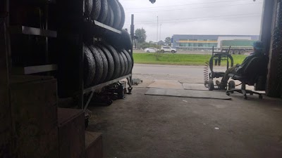 Foto de Borracharia Mil Grau