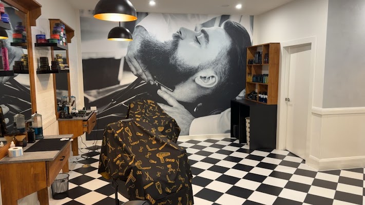 Lux barber wendouree north photo 3