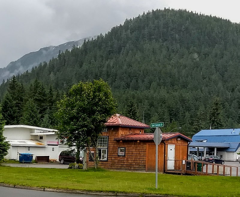 Heritage Coffee Roasting Co. - Airport Drive Thru photo 2
