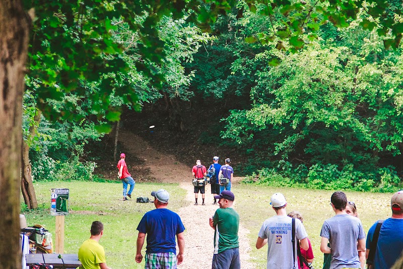 Dellwood Disc Golf The Canyons Hole 1 photo 4