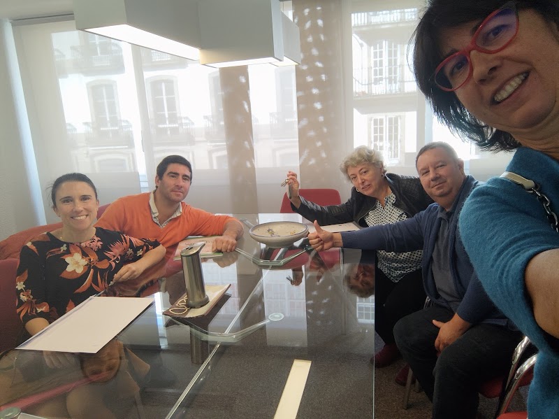 Agente inmobiliario (SpítiCasa) photo 3