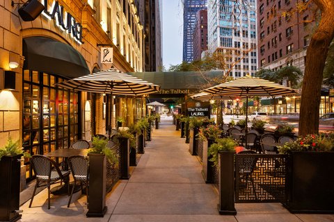 The Talbott Hotel, dog-friendly hotel in Chicago