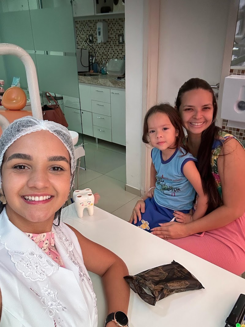 Dra. Sabryna Serra | Dentista em São Luís | Facetas, Clareamento e Prótese | Consultório Odontológico - foto 5