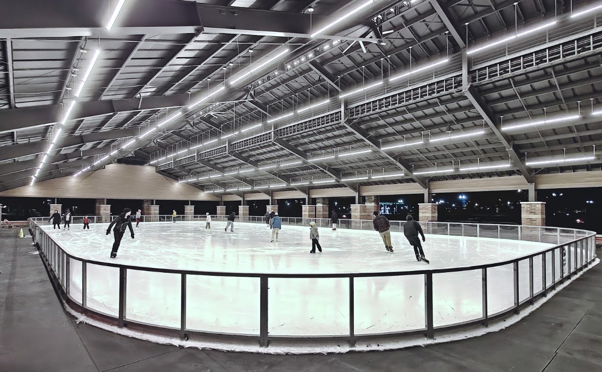 Dodge Park Ice Rink exterior — Sterling Heights, United States