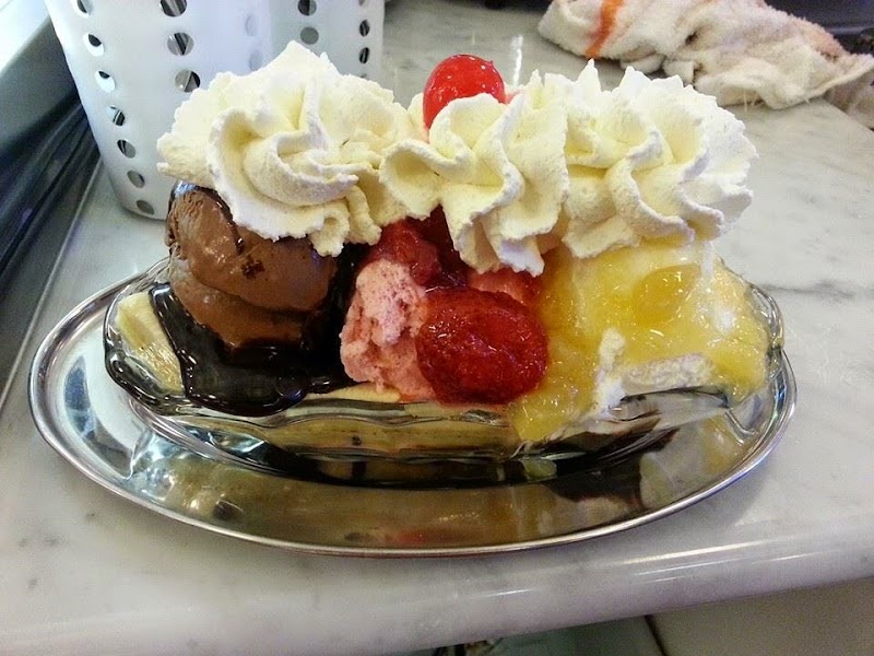 South Pier Parlor photo 2