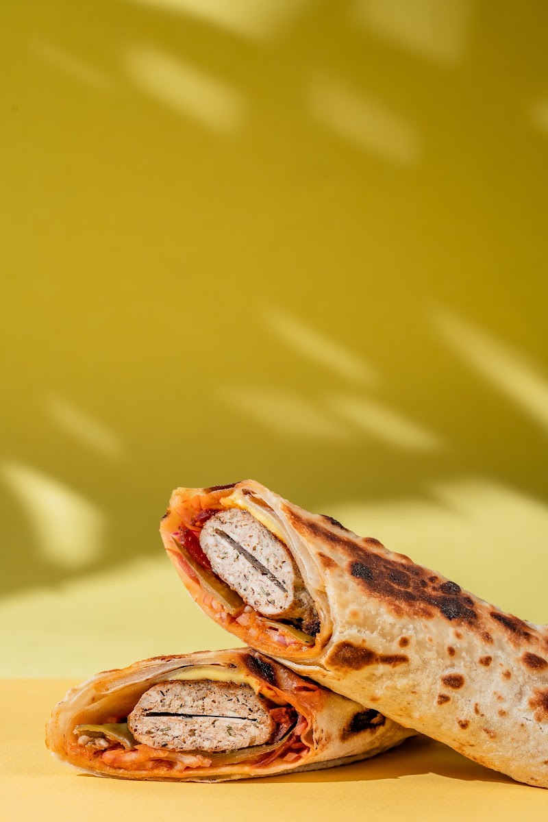 Yalla Habibi photo 2