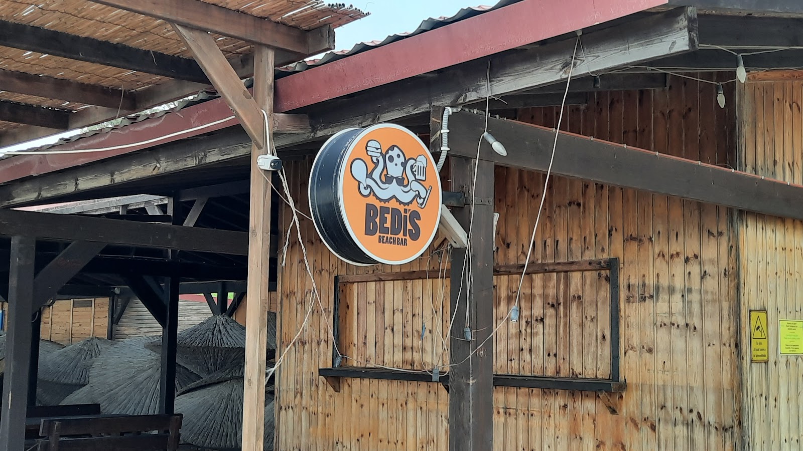 Bedi's Beach Bar mekanı