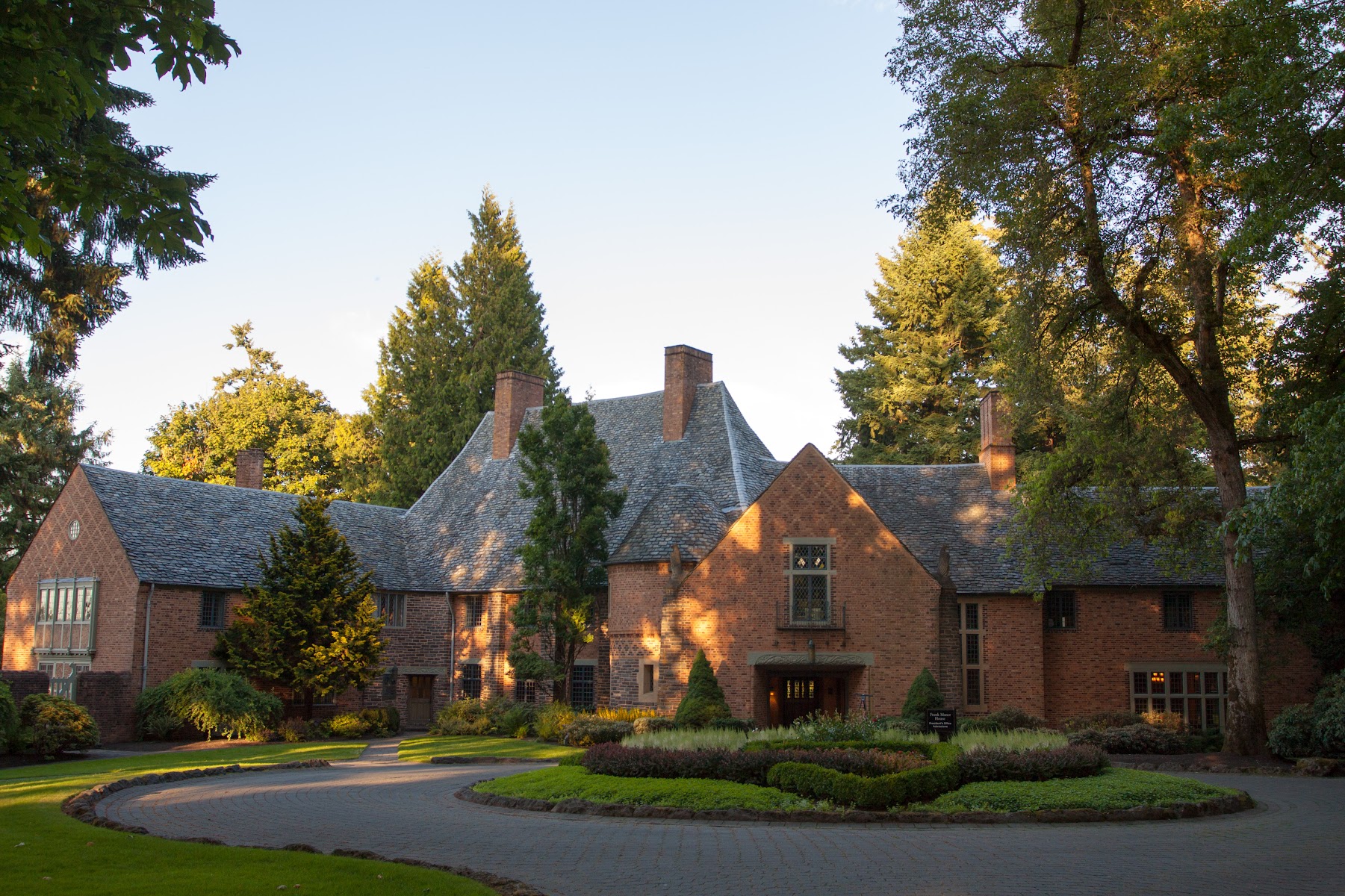 Lewis & Clark College