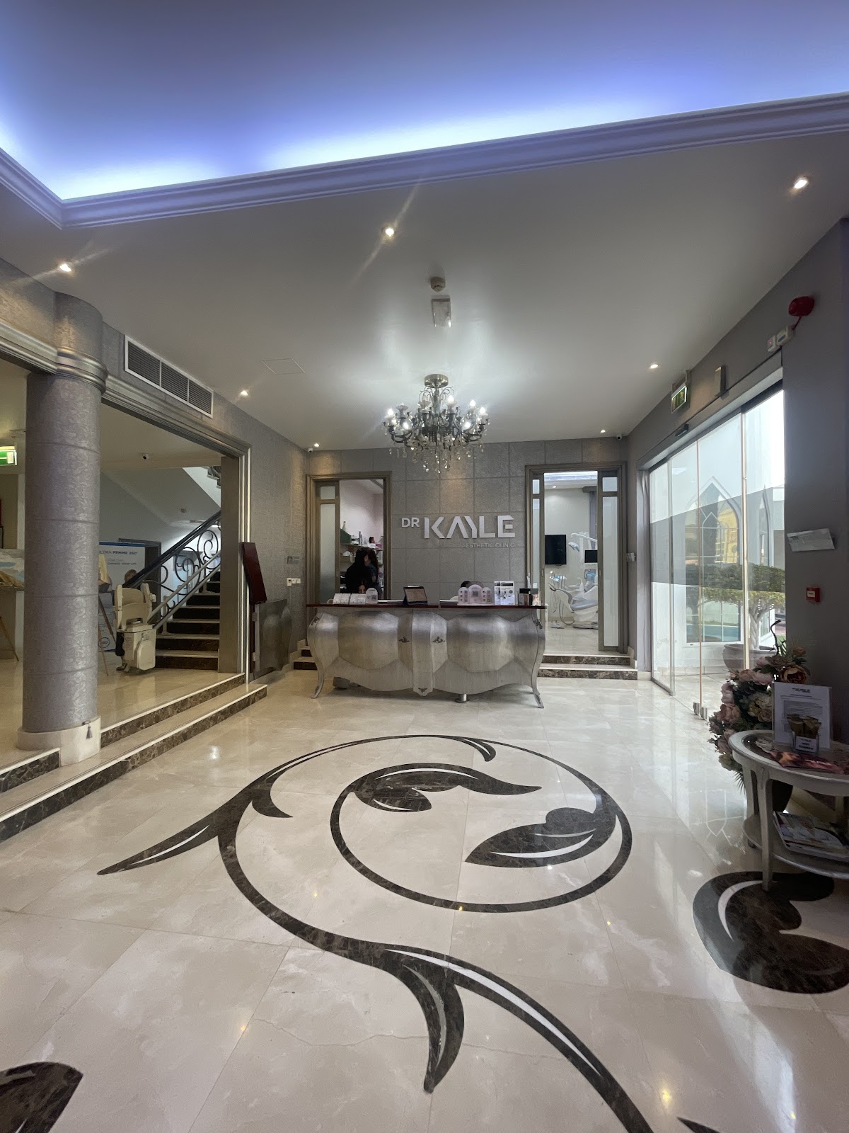 Dr. Kayle Aesthetic Clinic 3