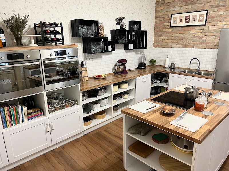 Flavors of Budapest Cooking School - Boulevard