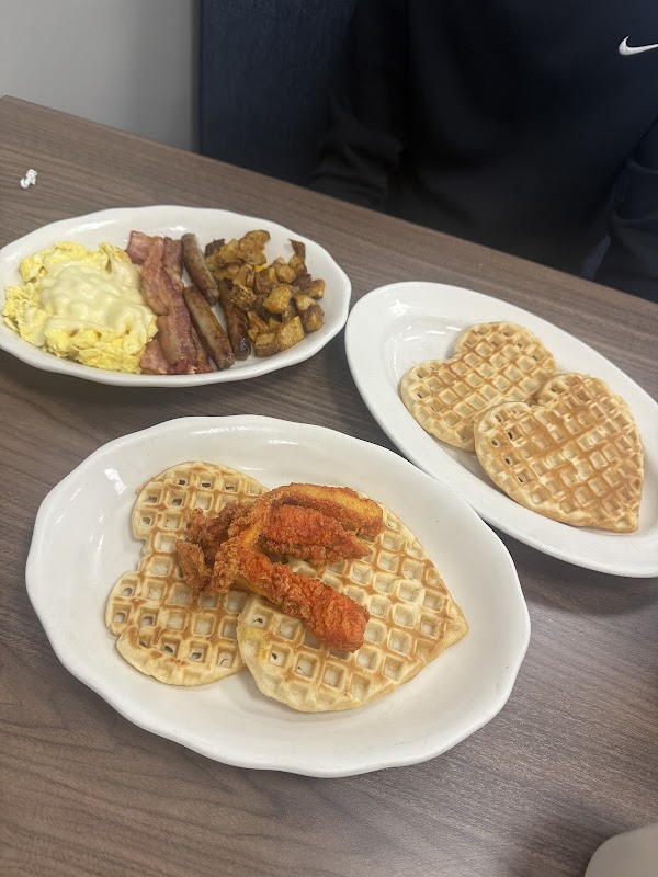 Nana’s Eats & Treats